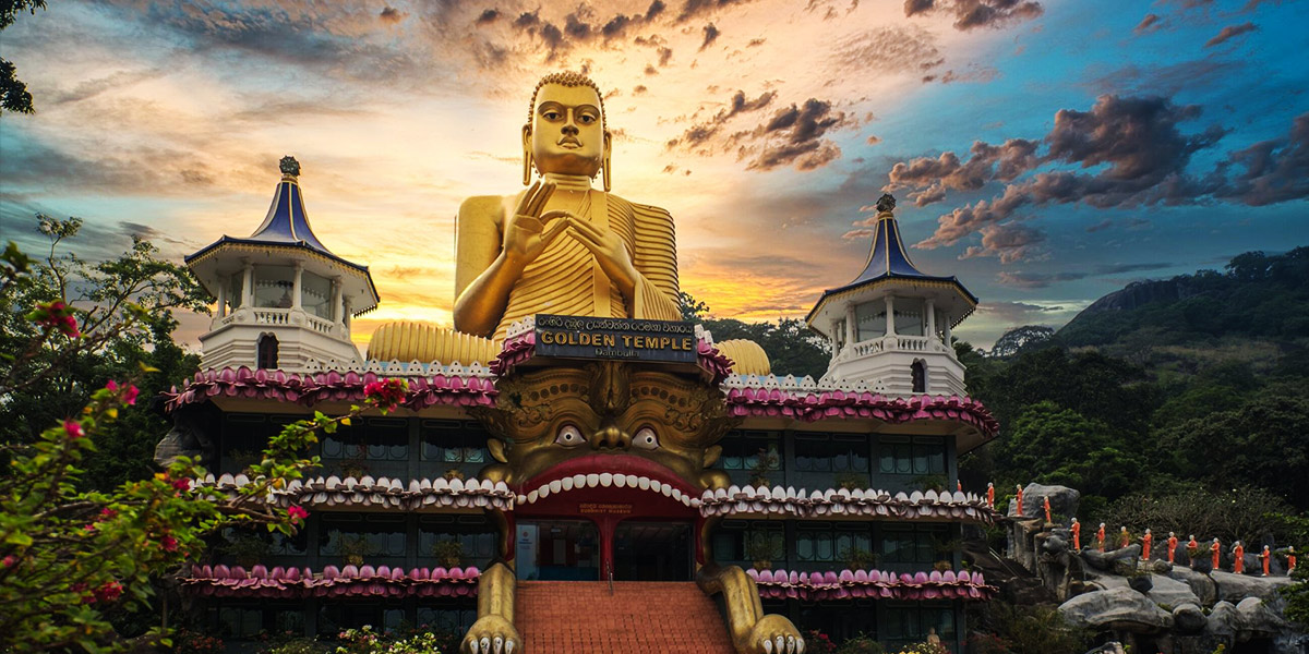 dambulla-cave-temple-and-golden-temple-sri-lanka
